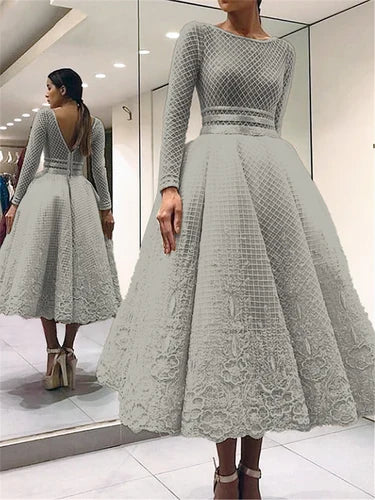 Elegant Bige Color Unique Lace Cocktail Dresses Full Sleeves V-Back Tea-Length Prom Gowns Robe De Soiree Champagne Party Dresses