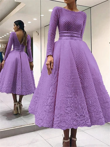 Elegant Bige Color Unique Lace Cocktail Dresses Full Sleeves V-Back Tea-Length Prom Gowns Robe De Soiree Champagne Party Dresses